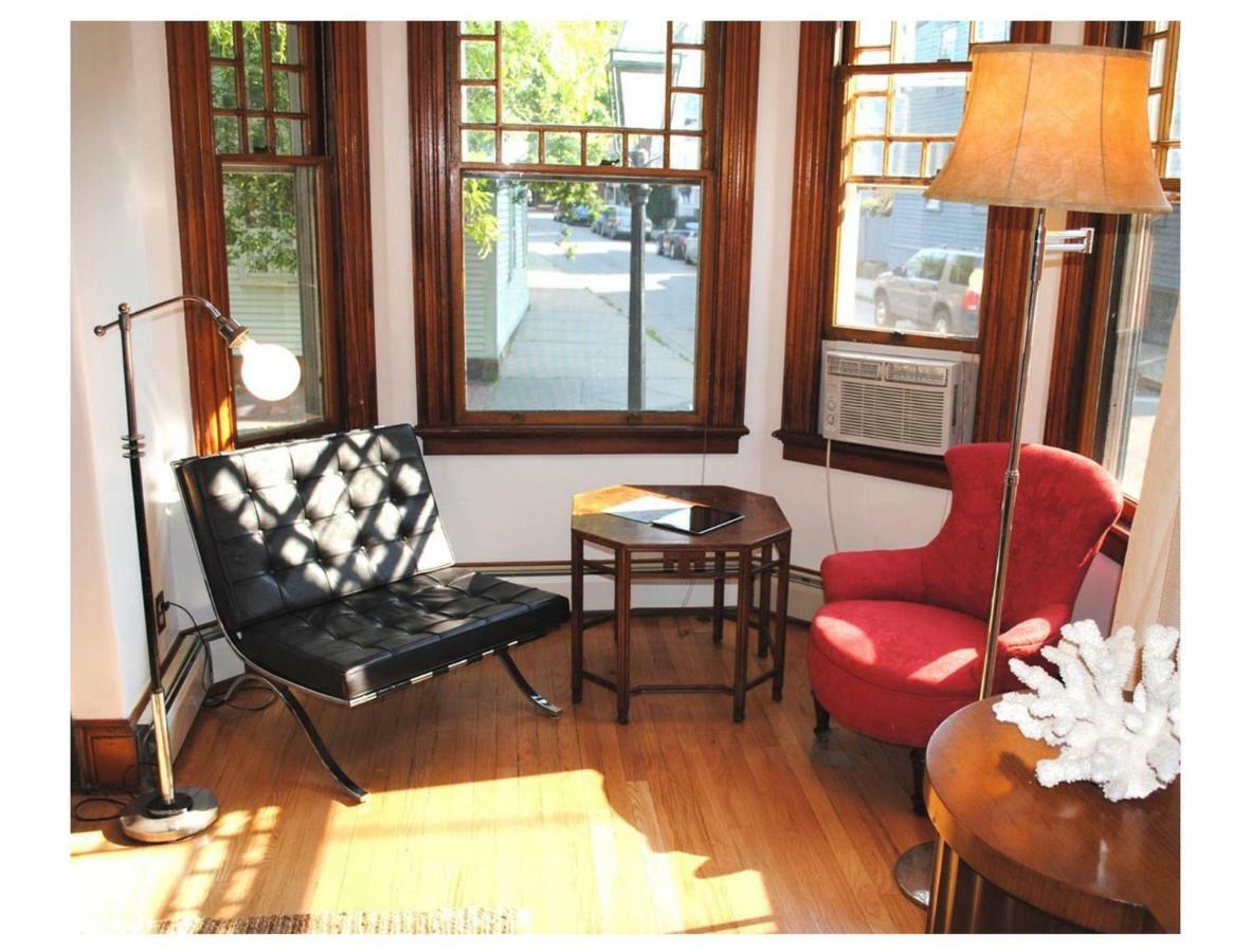Austin House Inn Newport Buitenkant foto